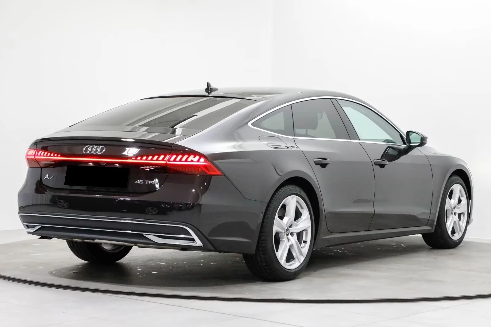 Audi A7 45 TFSI / QUATTRO/ B&O/ MATRIX/ VIRTUAL+ / CAMERA, снимка 6 - Автомобили и джипове - 55346683
