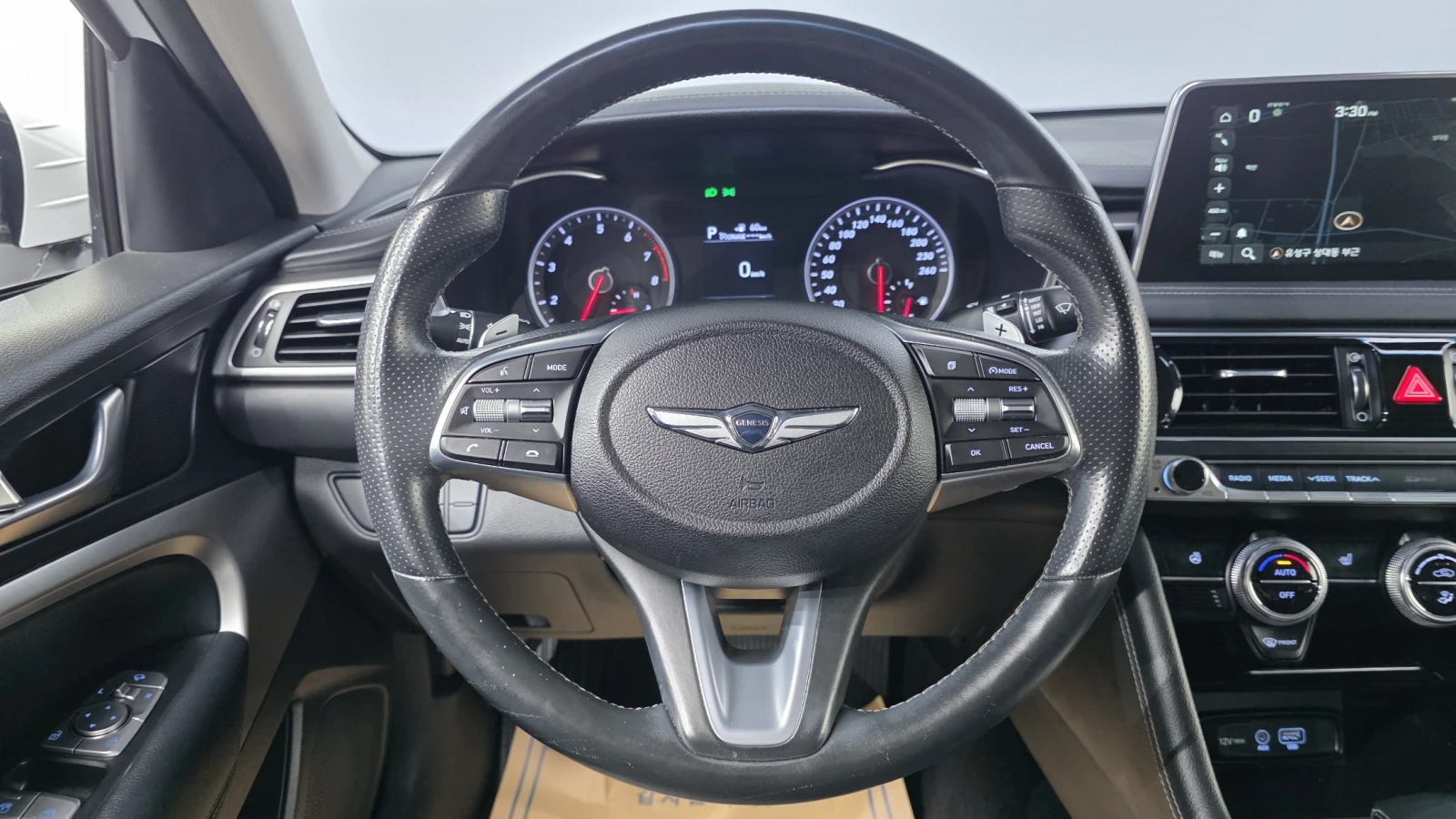 Genesis G70 2.0* ПОДГРЕВ ВОЛАН* КРАЙНА ЦЕНА, снимка 13 - Автомобили и джипове - 55496101