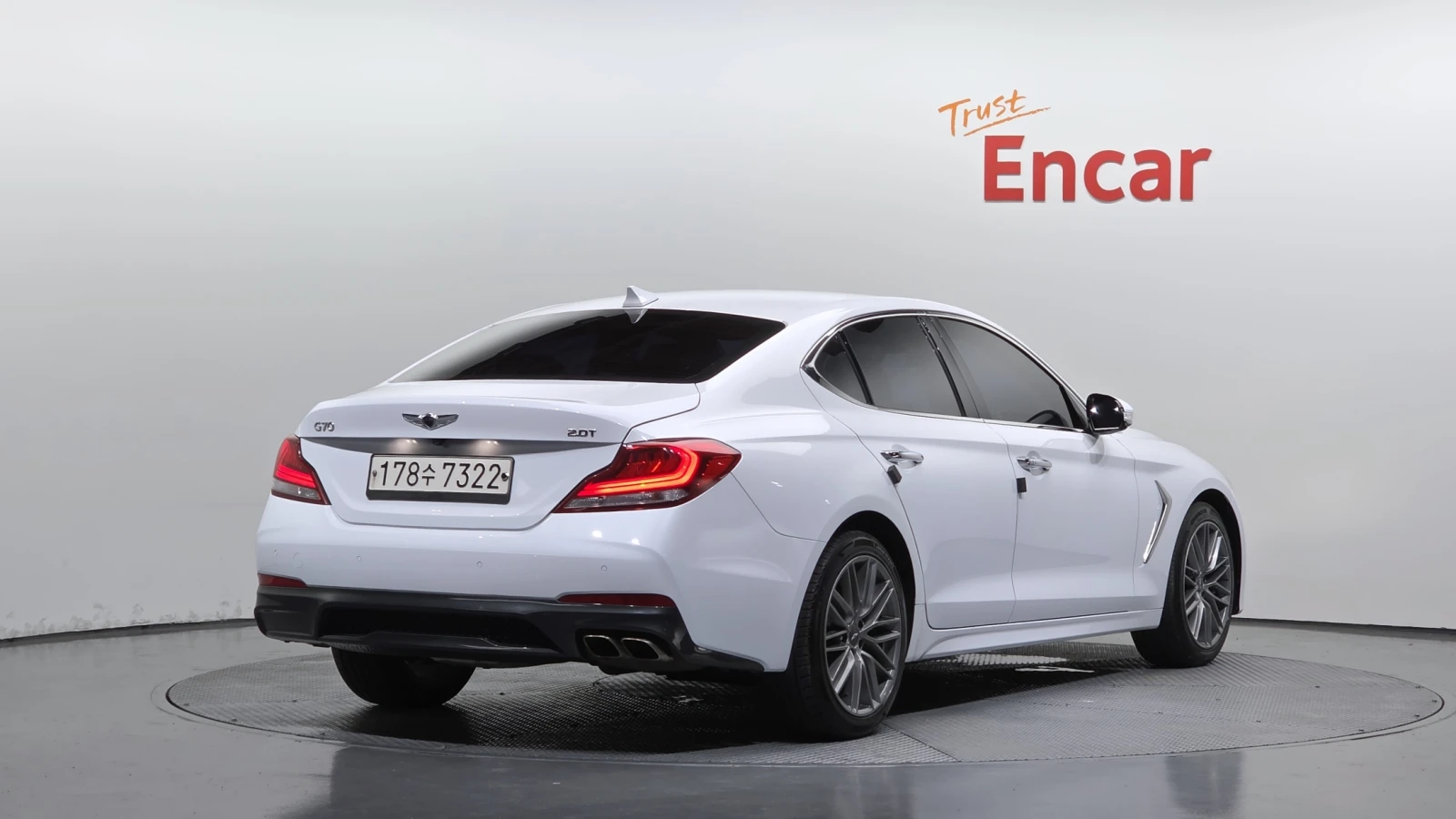 Genesis G70 2.0* ПОДГРЕВ ВОЛАН* КРАЙНА ЦЕНА, снимка 2 - Автомобили и джипове - 55496101