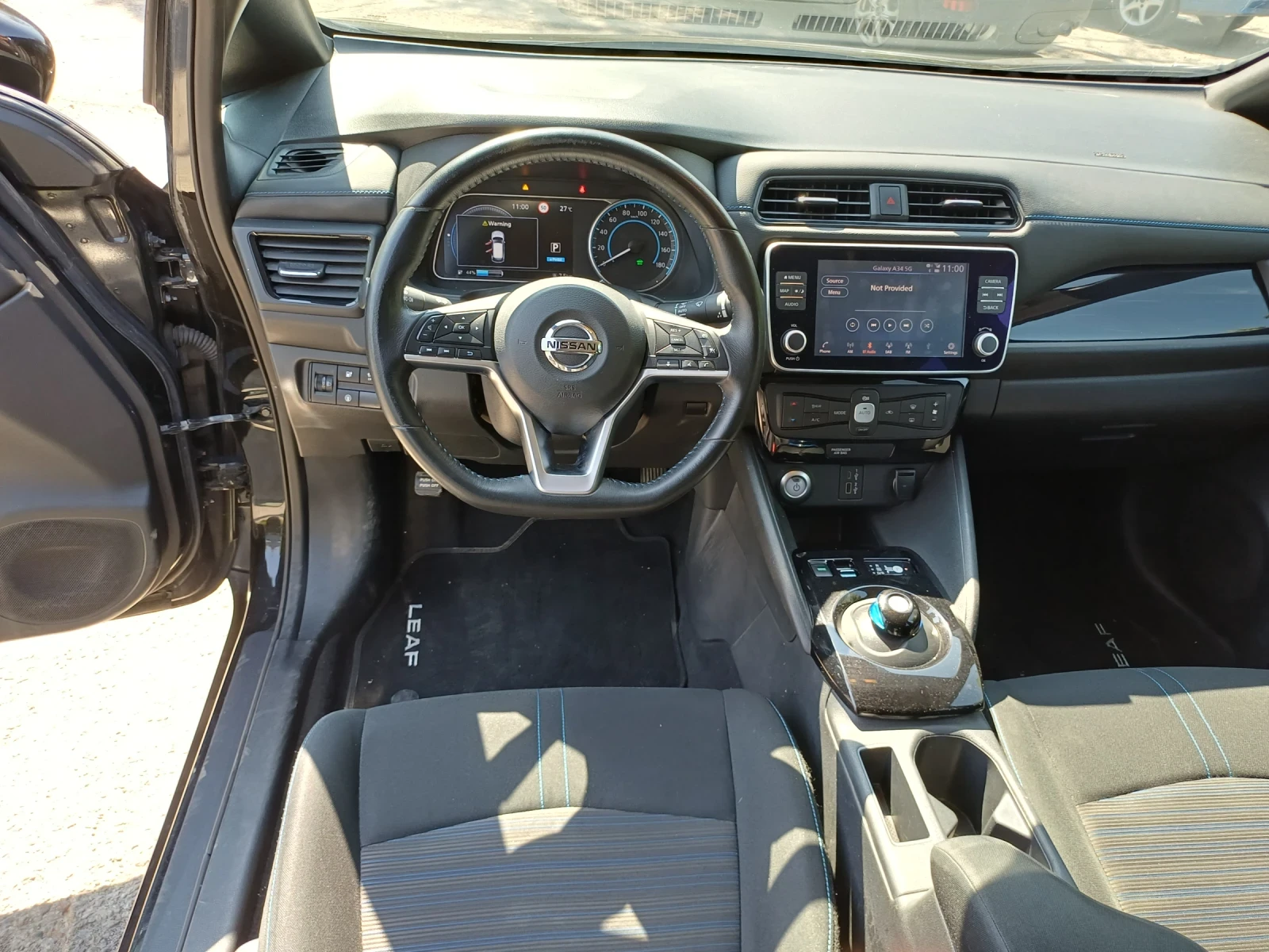 Nissan Leaf  Business - 122 hp , снимка 12 - Автомобили и джипове - 56222590