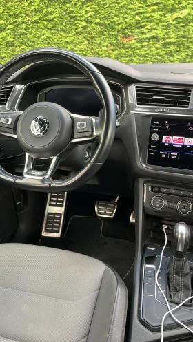 VW Tiguan Volkswagen tiguan black R-line - 17700 € / 34618.19 лв. - 12527833 10