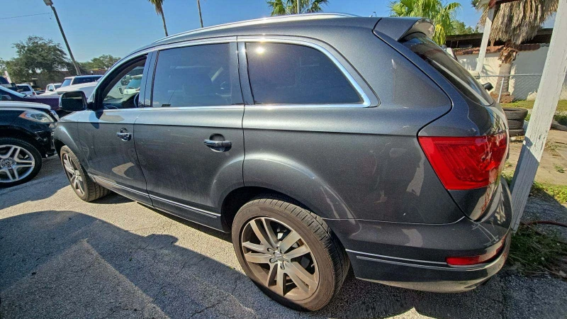 Audi Q7, снимка 3 - Автомобили и джипове - 47875370