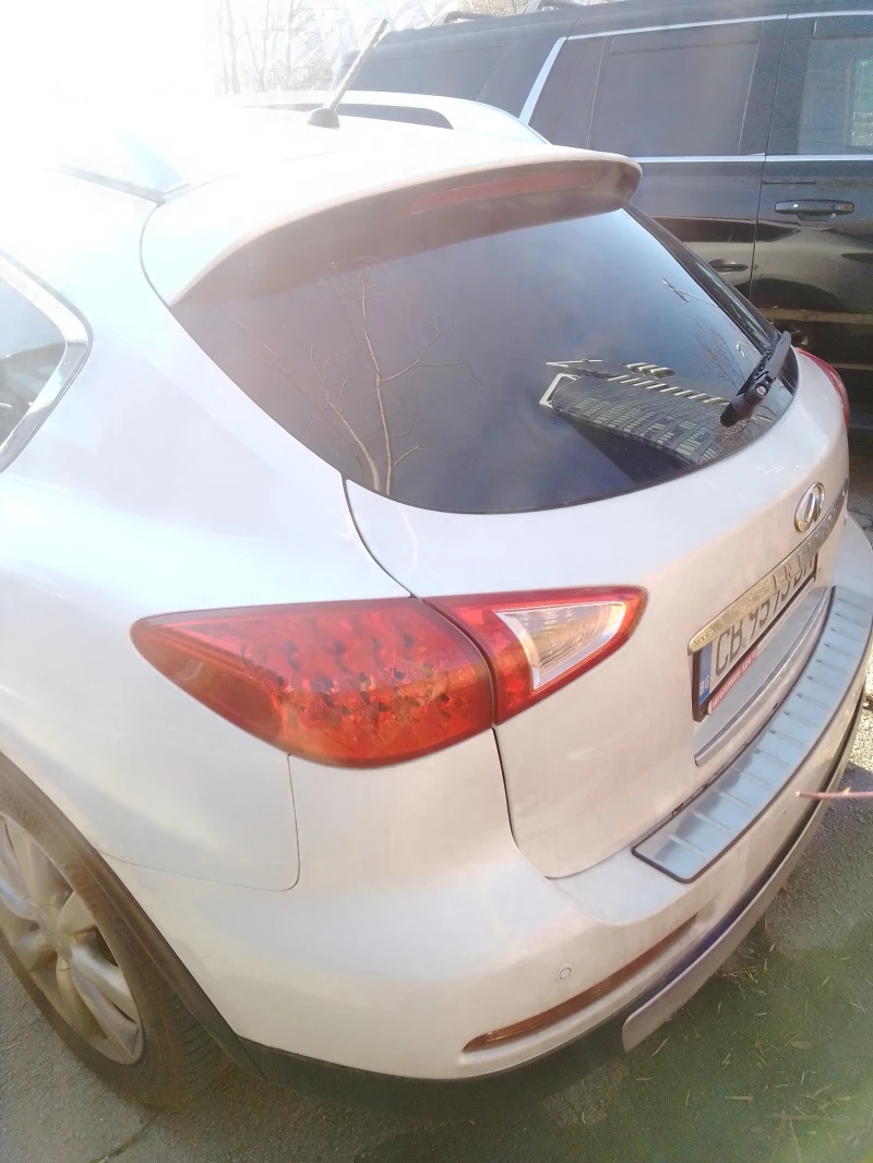 Infiniti QX50, снимка 5 - Автомобили и джипове - 48390721