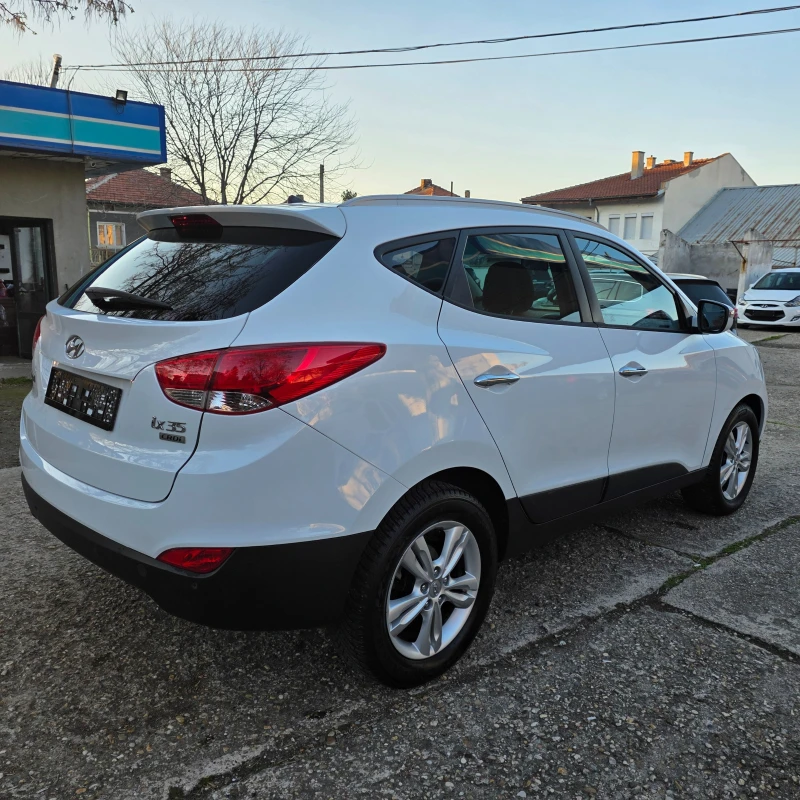 Hyundai IX35 1.7CRDI NAVI KOJA PODGREV, снимка 8 - Автомобили и джипове - 49564901