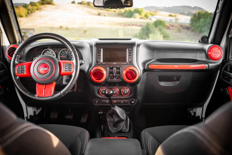 Jeep Wrangler 3.6* Ръчка* 35инча гуми* Офроуд* 3.5инча лифт, снимка 8 - Автомобили и джипове - 52665257