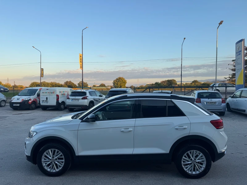 VW T-Roc T-Roc Lounge, снимка 2 - Автомобили и джипове - 52131768