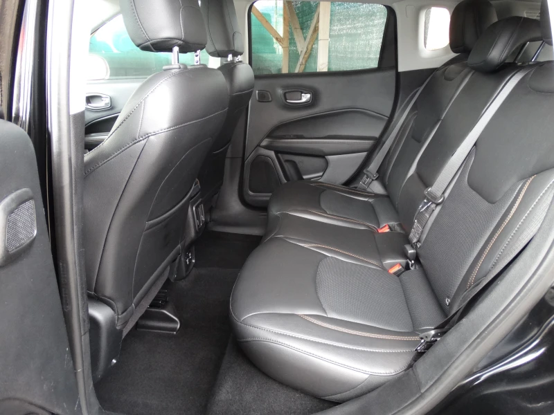Jeep Compass 4x4 Navi-DVD-Tv-Kameri-Euro-6D-Keyless, снимка 9 - Автомобили и джипове - 52523694