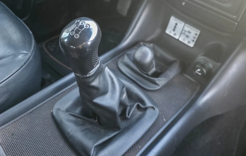 Land Rover Discovery 2, снимка 15 - Автомобили и джипове - 52859515