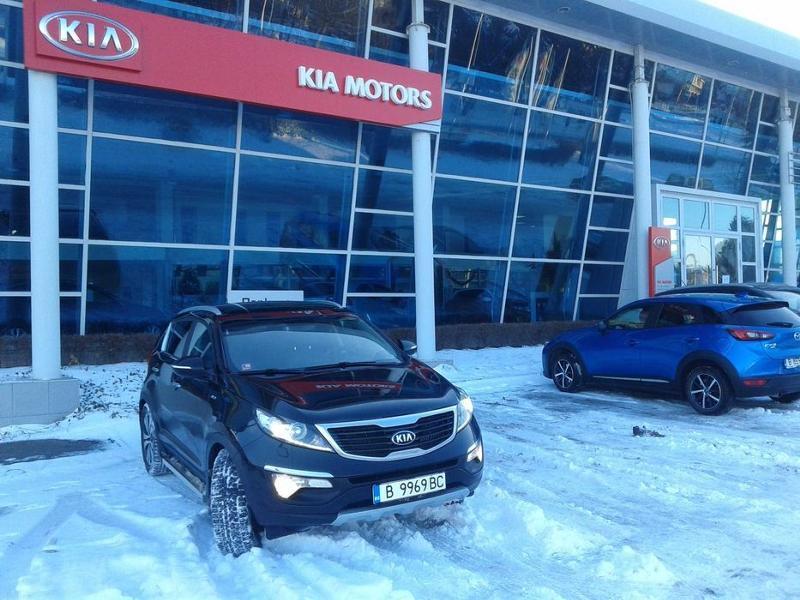 Kia Sportage, снимка 1 - Автомобили и джипове - 46089431