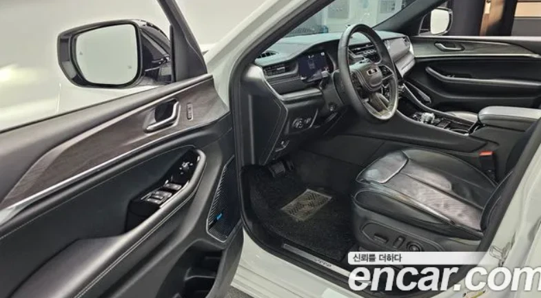 Jeep Grand cherokee OVERLAND | PANO | 2KEYS | , снимка 6 - Автомобили и джипове - 54398520
