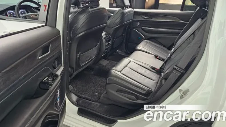 Jeep Grand cherokee OVERLAND | PANO | 2KEYS | , снимка 8 - Автомобили и джипове - 54398520