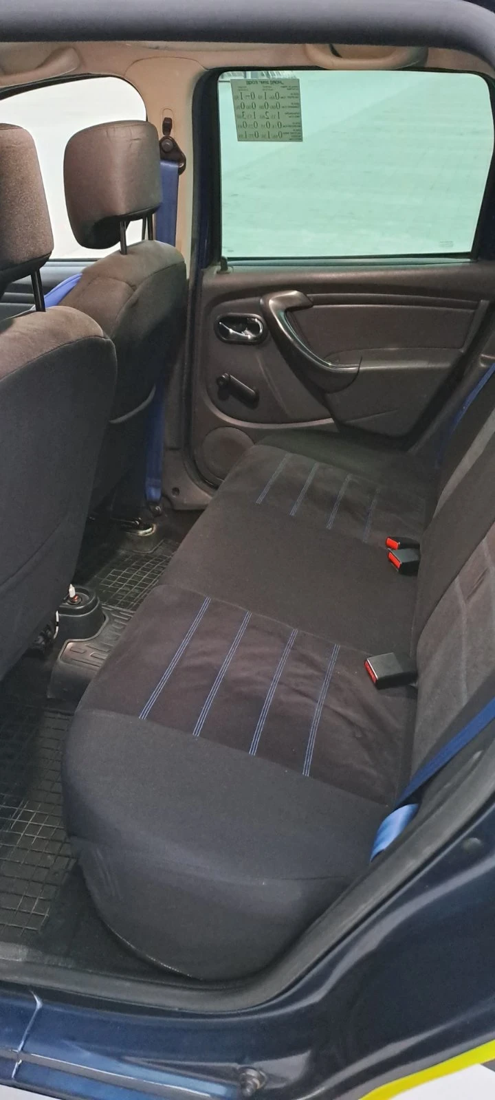 Dacia Duster 1.6 LPG, снимка 7 - Автомобили и джипове - 54644227