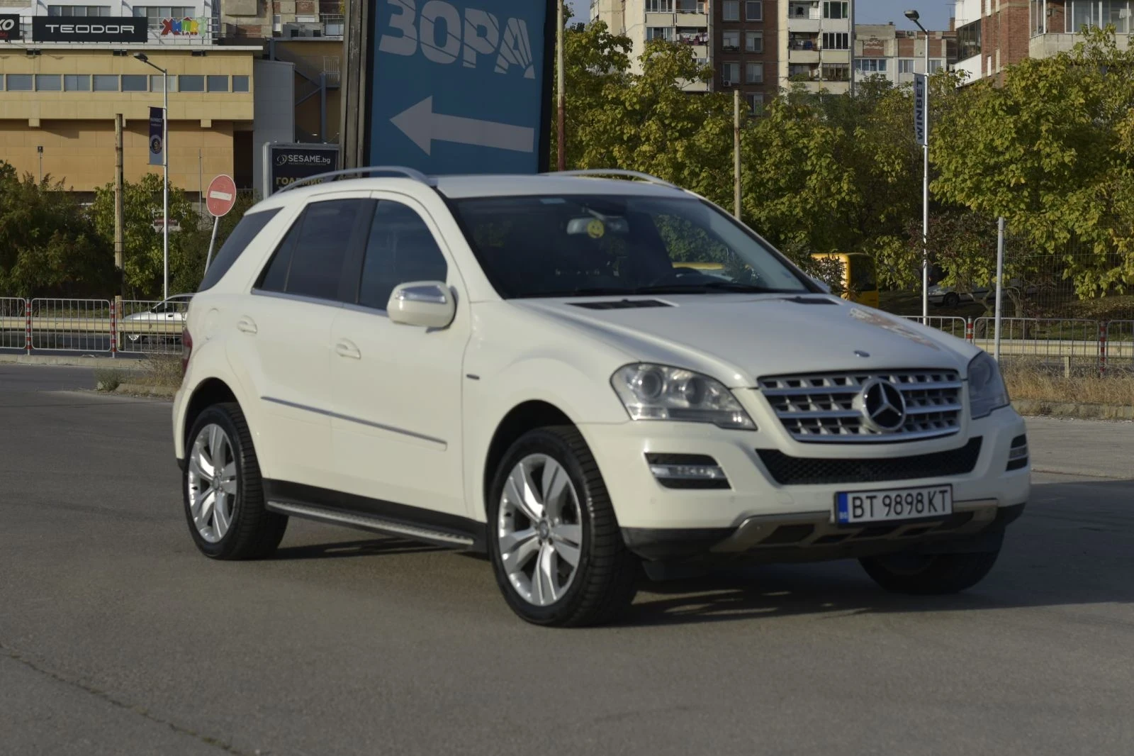 Mercedes-Benz ML 350  - изображение 2