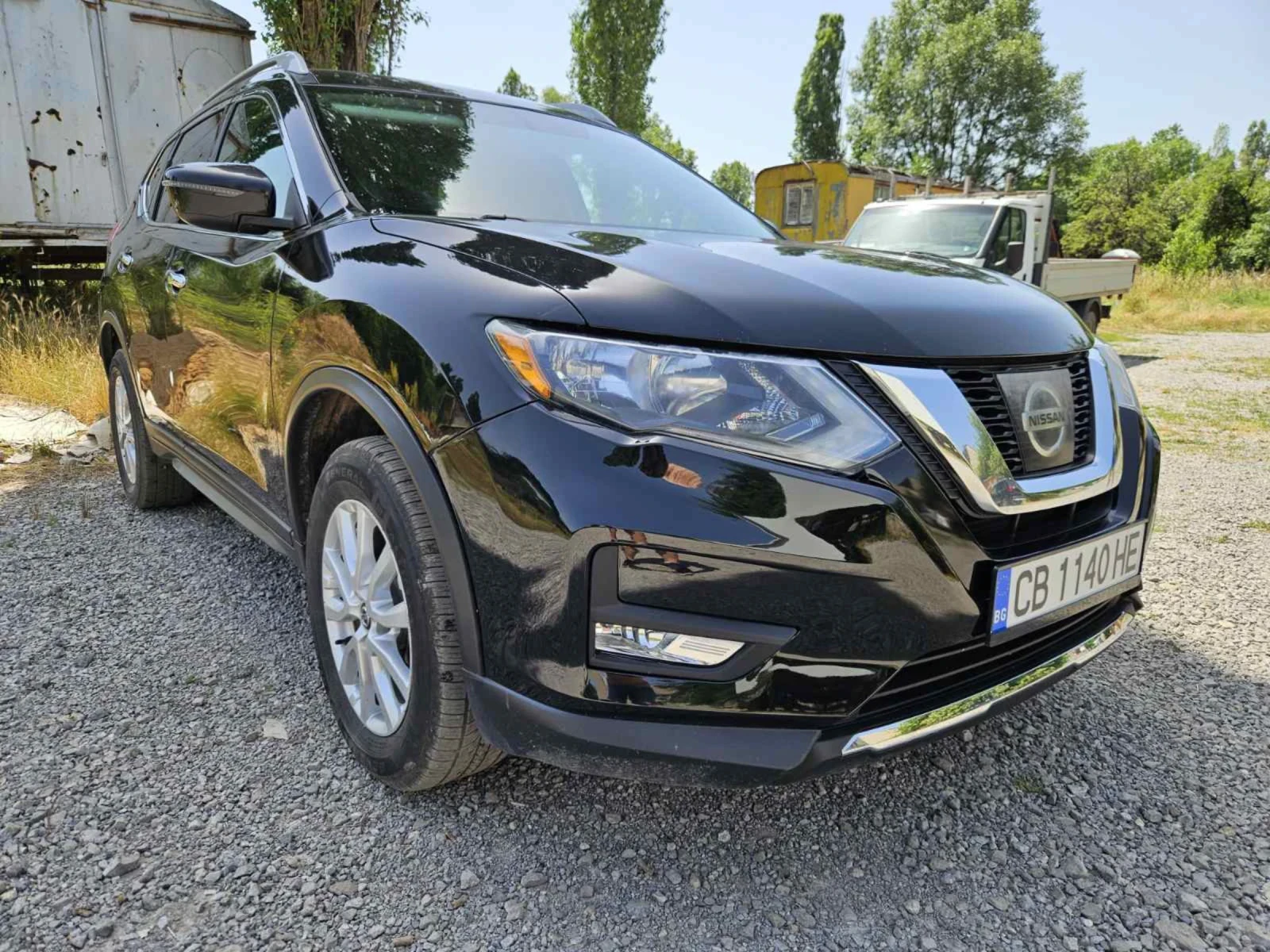 Nissan Rogue SV AWD - изображение 3