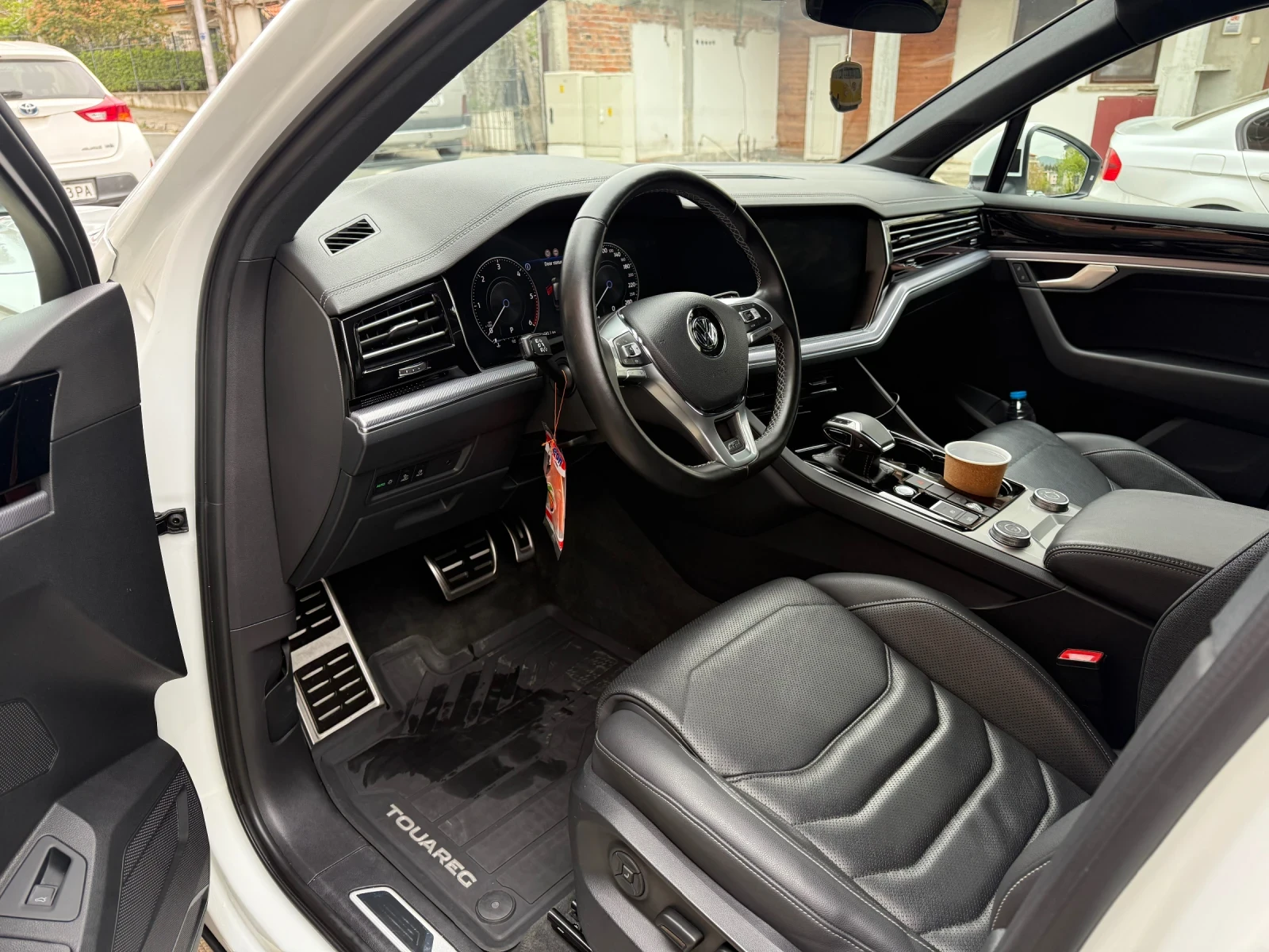 VW Touareg  - изображение 10