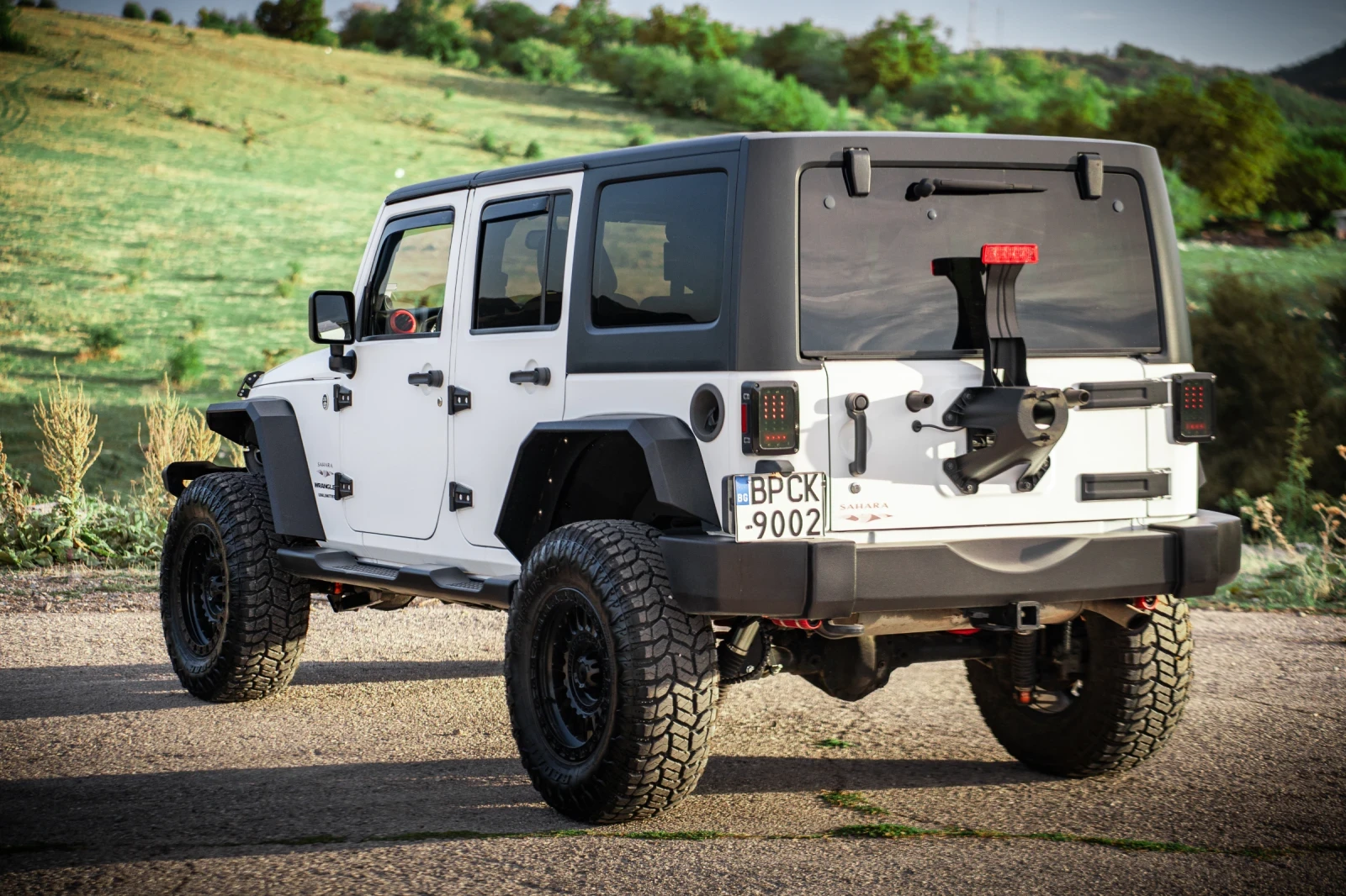 Jeep Wrangler 3.6* Ръчка* 35инча гуми* Офроуд* 3.5инча лифт - изображение 5