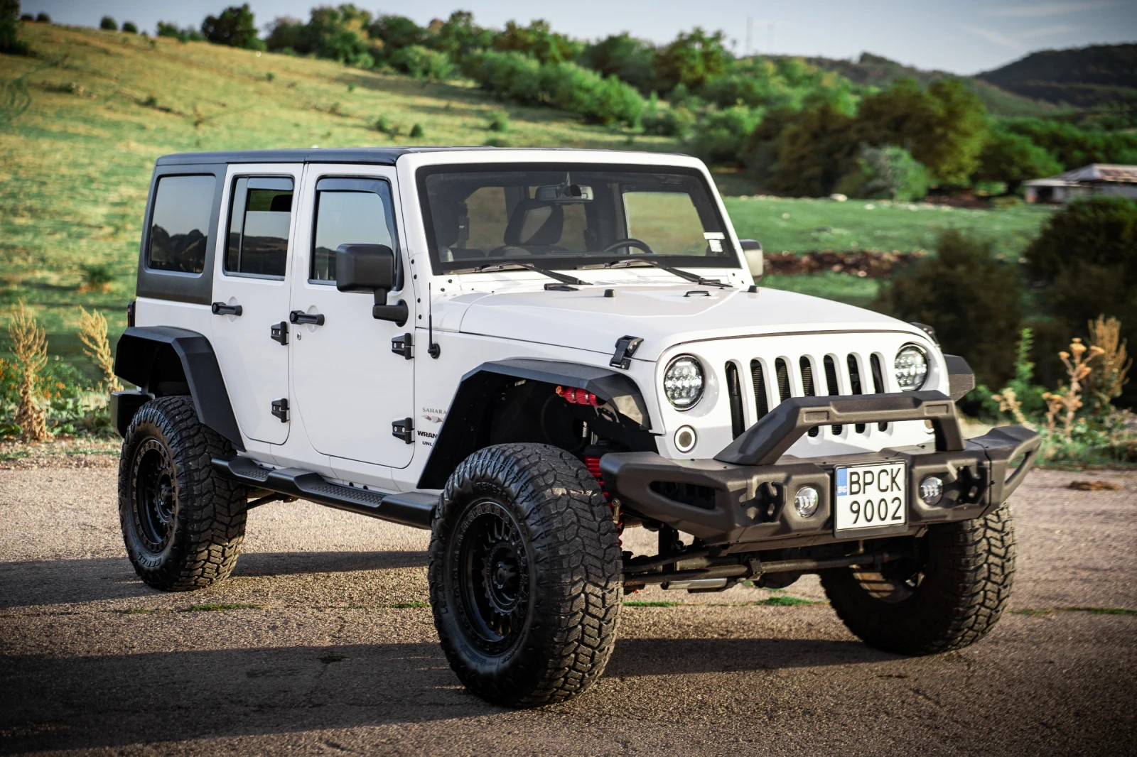 Jeep Wrangler 3.6* Ръчка* 35инча гуми* Офроуд* 3.5инча лифт - изображение 2