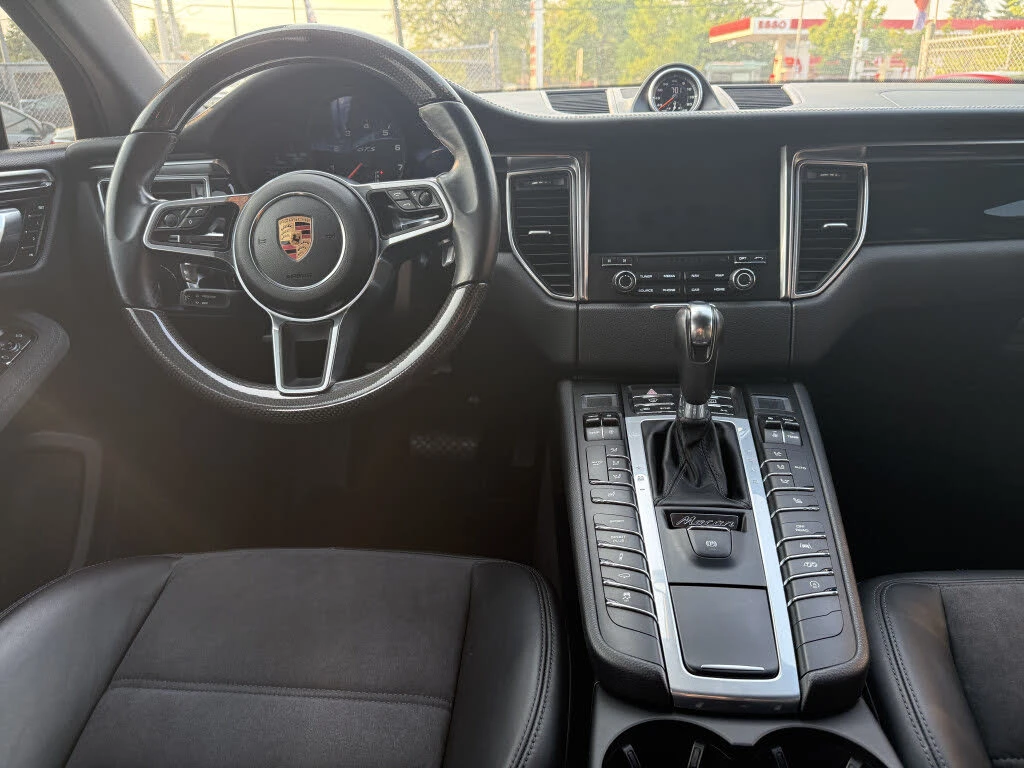 Porsche Macan * АВТО КРЕДИТ* ЦЕНА ДО БГ * СЕРВИЗНА ИСТОРИЯ *  - изображение 10