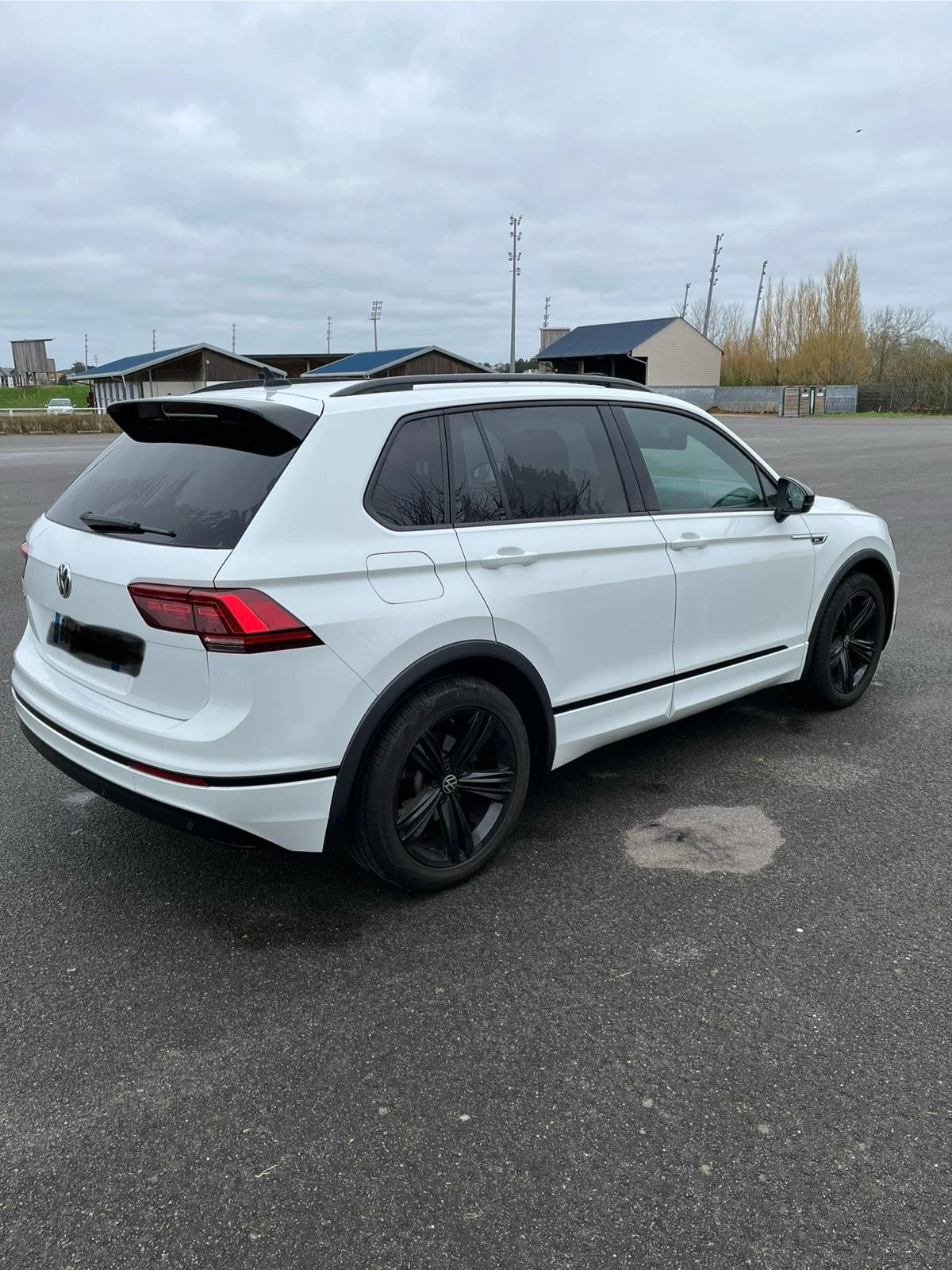 VW Tiguan Volkswagen tiguan black R-line | Mobile.bg � ����������� 3