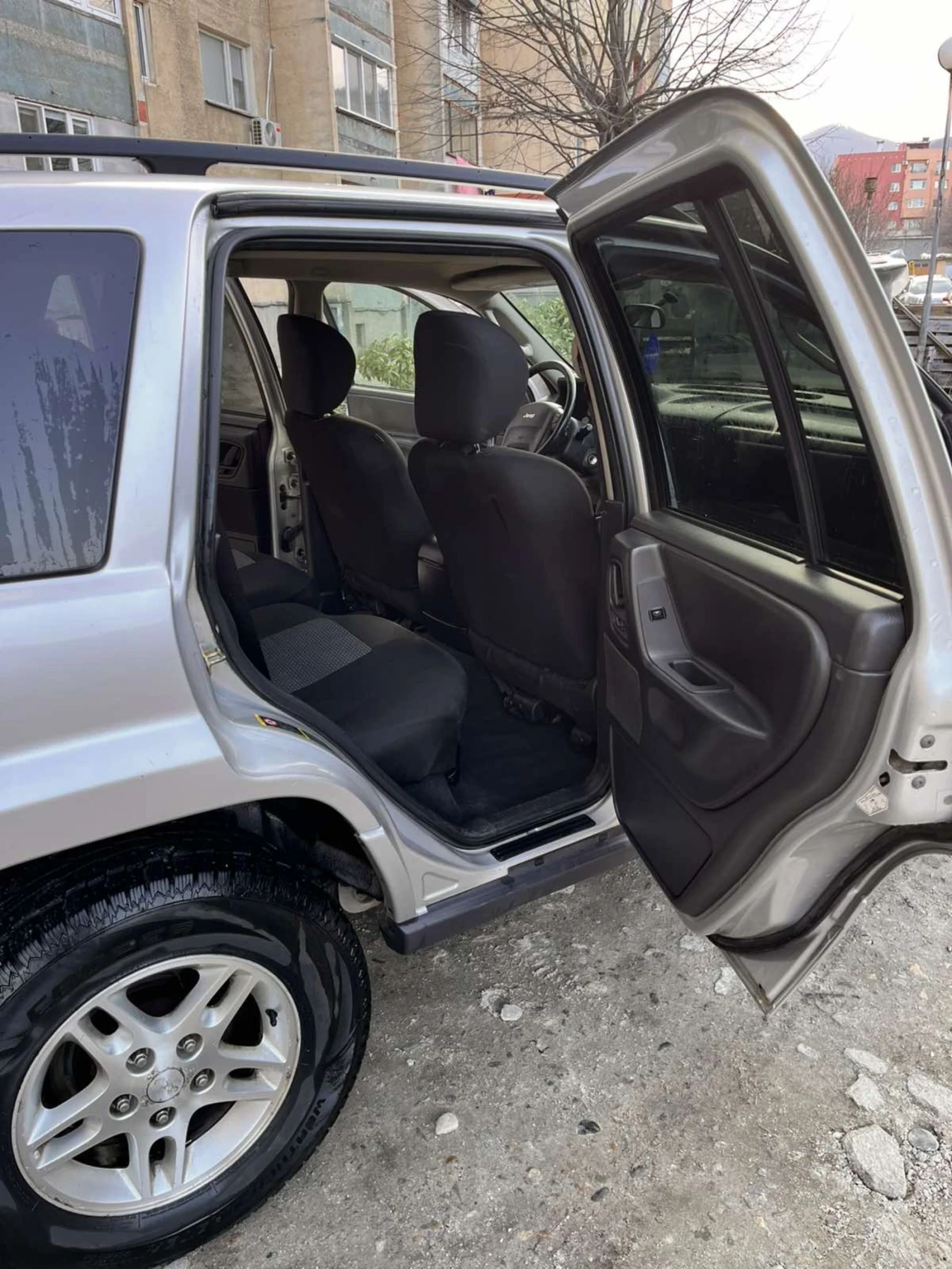 Jeep Grand cherokee, снимка 8 - Автомобили и джипове - 53878213