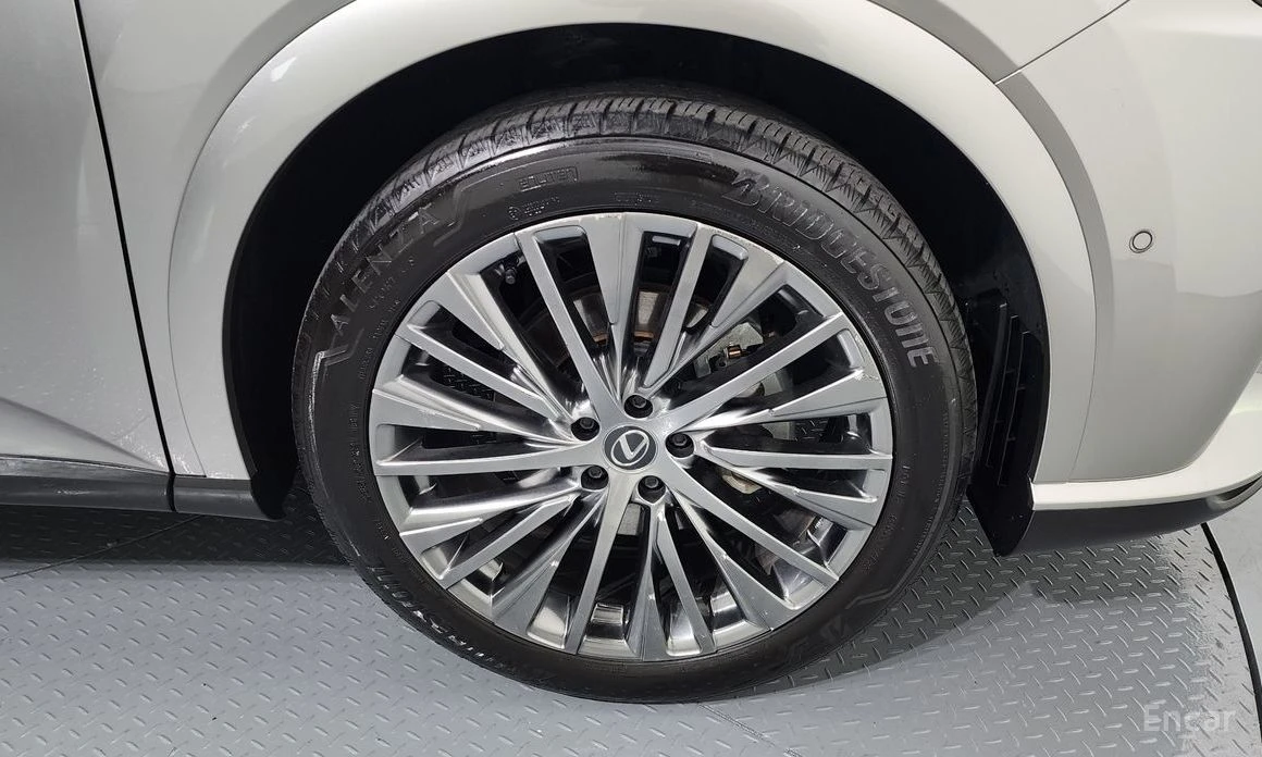 Lexus RX 350h * LUXURY* ПОДГРЕВ* ОБДУХВАНЕ* ПАНОРАМА* HEAD-UP* F, снимка 5 - Автомобили и джипове - 54113456