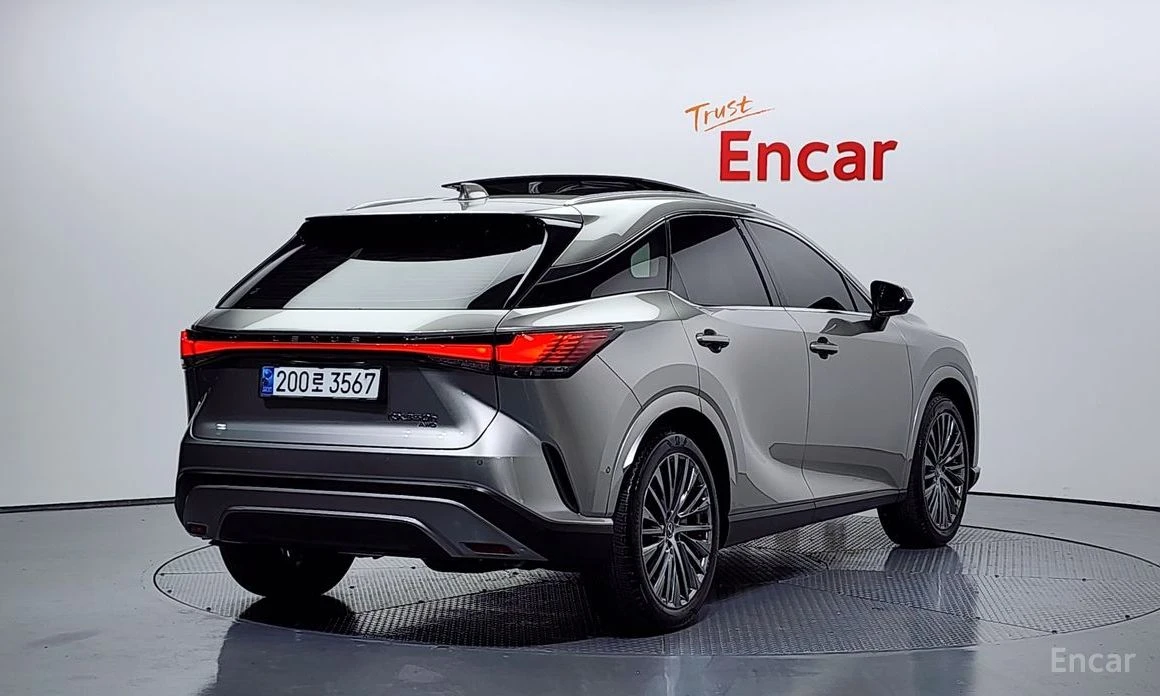 Lexus RX 350h * LUXURY* ПОДГРЕВ* ОБДУХВАНЕ* ПАНОРАМА* HEAD-UP* F, снимка 2 - Автомобили и джипове - 54113456