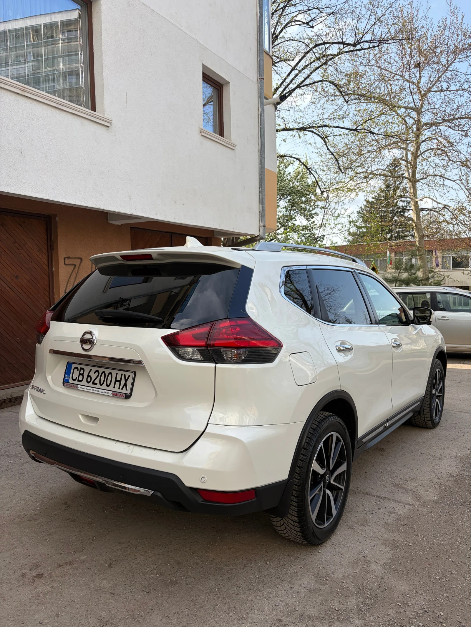 Nissan X-trail, снимка 7 - Автомобили и джипове - 54220059