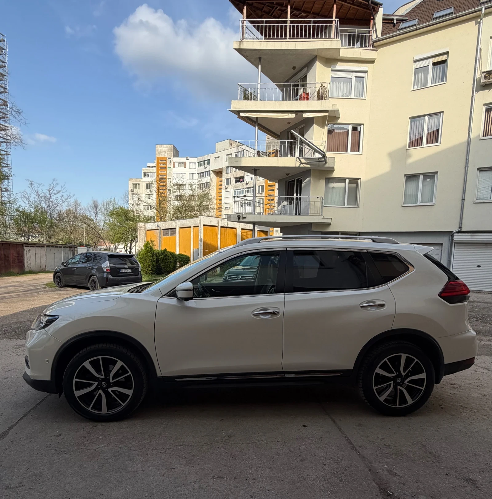 Nissan X-trail, снимка 4 - Автомобили и джипове - 54220059