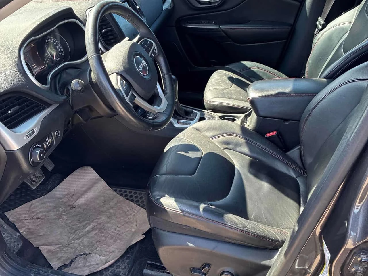 Jeep Cherokee * Trailhawk * PANO * КАМЕРА * ПОДГРЕВ * NAVI, снимка 5 - Автомобили и джипове - 54457021