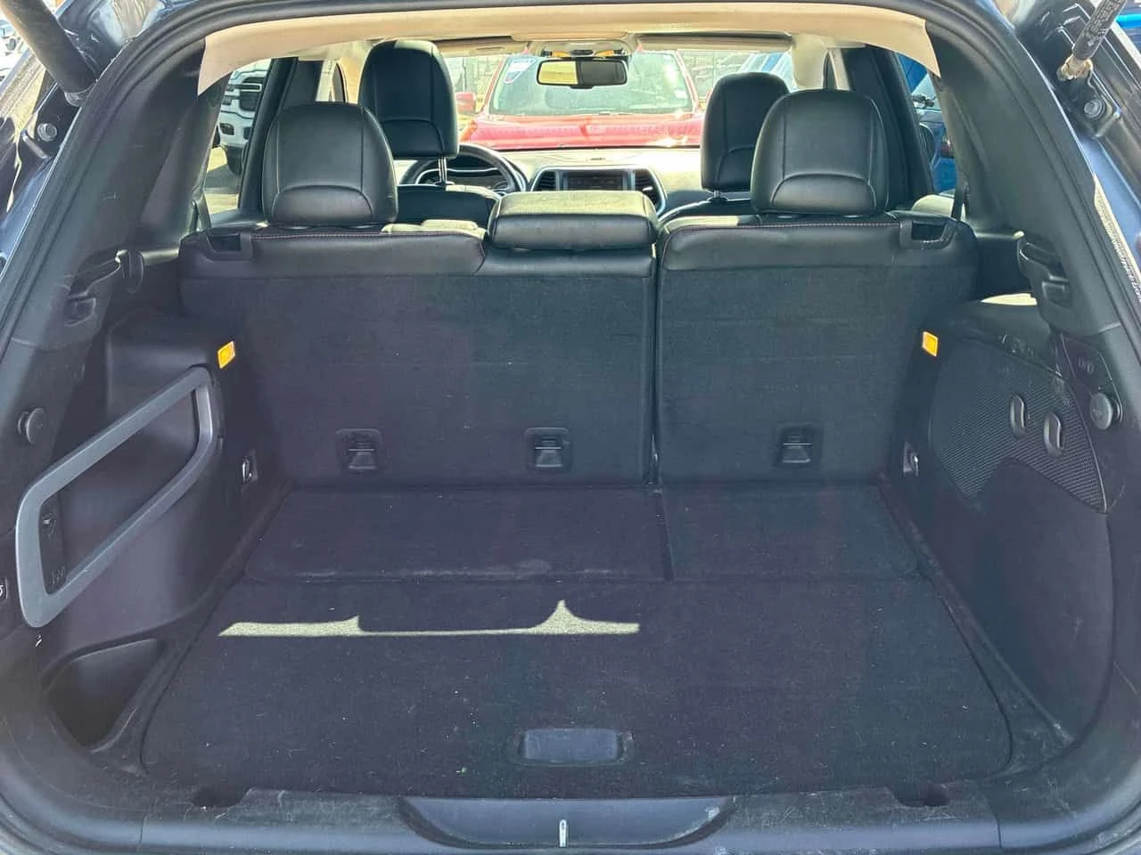 Jeep Cherokee * Trailhawk * PANO * КАМЕРА * ПОДГРЕВ * NAVI, снимка 15 - Автомобили и джипове - 54457021
