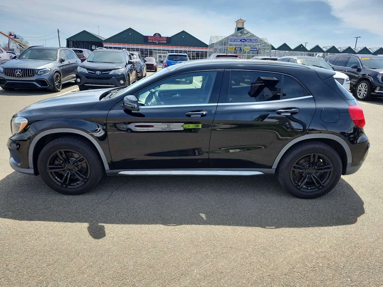 Mercedes-Benz GLA 250 ПАМЕТ| ПОДГРЕВИ| CARFAX| , снимка 4 - Автомобили и джипове - 54456006