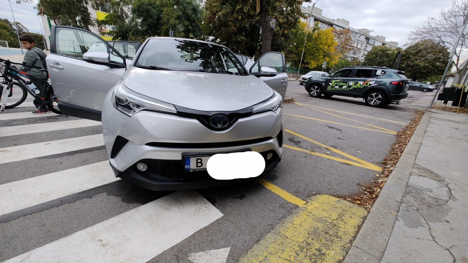 Toyota C-HR 1.8, снимка 12 - Автомобили и джипове - 56554720