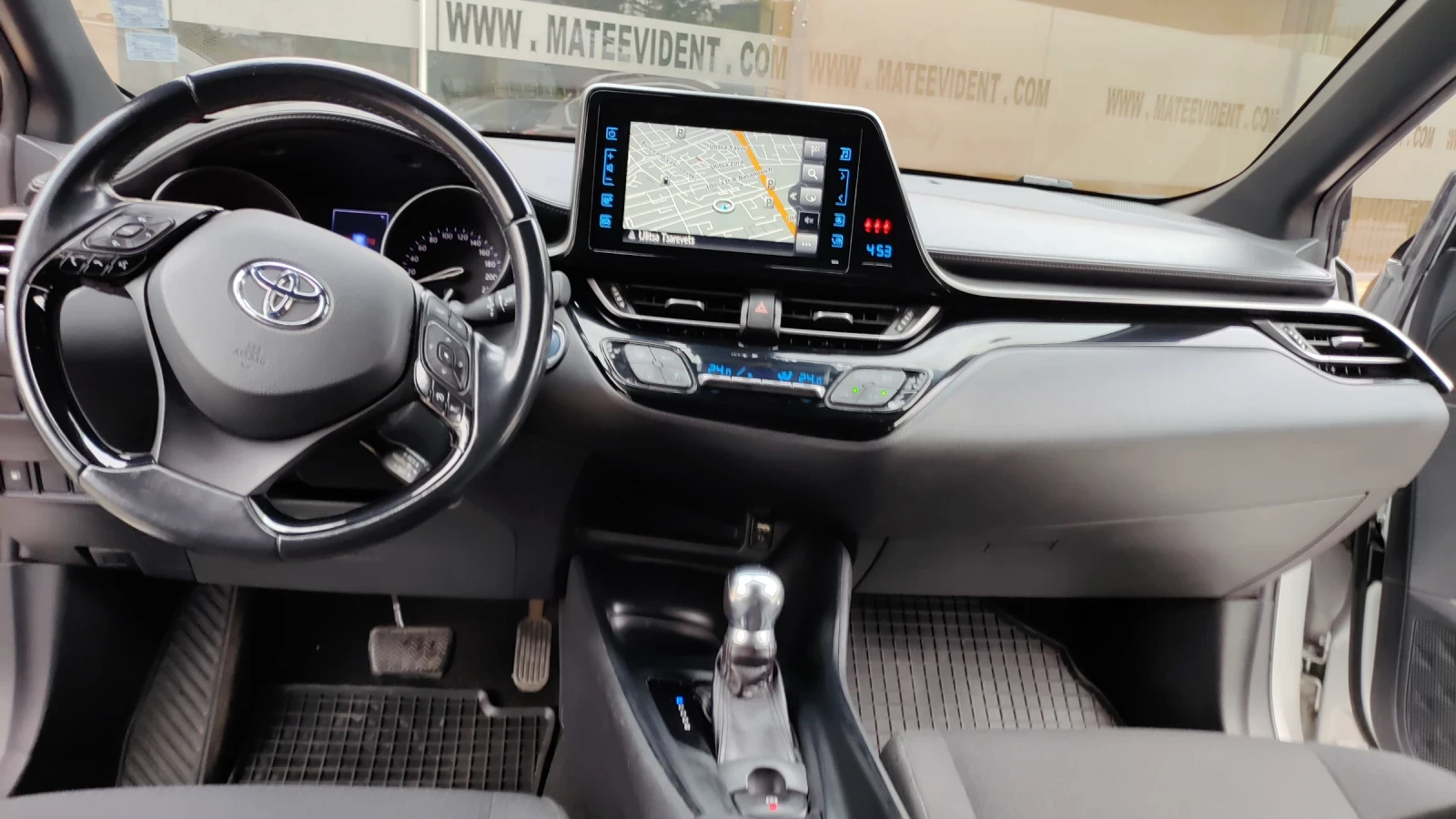 Toyota C-HR 1.8, снимка 4 - Автомобили и джипове - 56554720