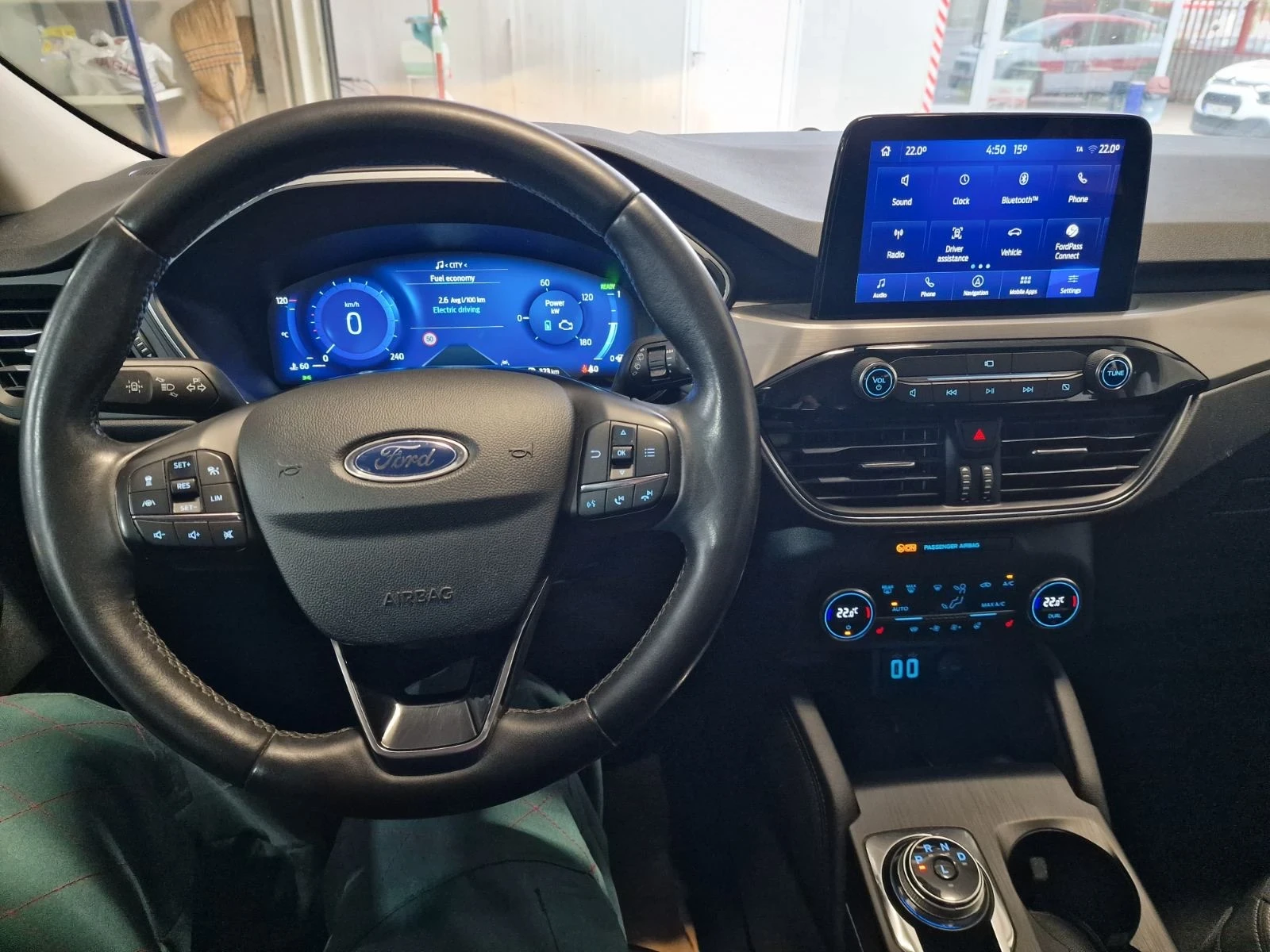 Ford Kuga Plug in hybrid, снимка 13 - Автомобили и джипове - 56727759