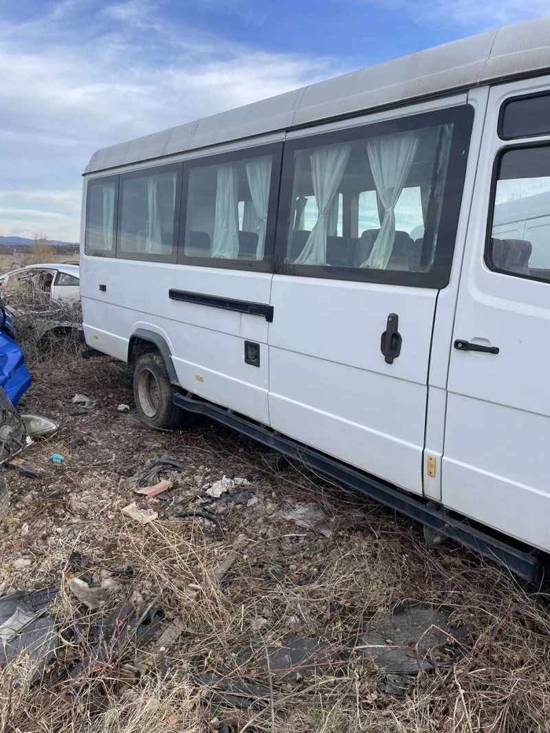 Mercedes-Benz Vario 812, снимка 4 - Бусове и автобуси - 44151530