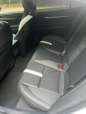 Toyota Camry 2.5 Hybrid  | Mobile.bg    10