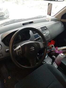 Suzuki Swift - 1380 € / 2699.05 лв. - 81793359 4