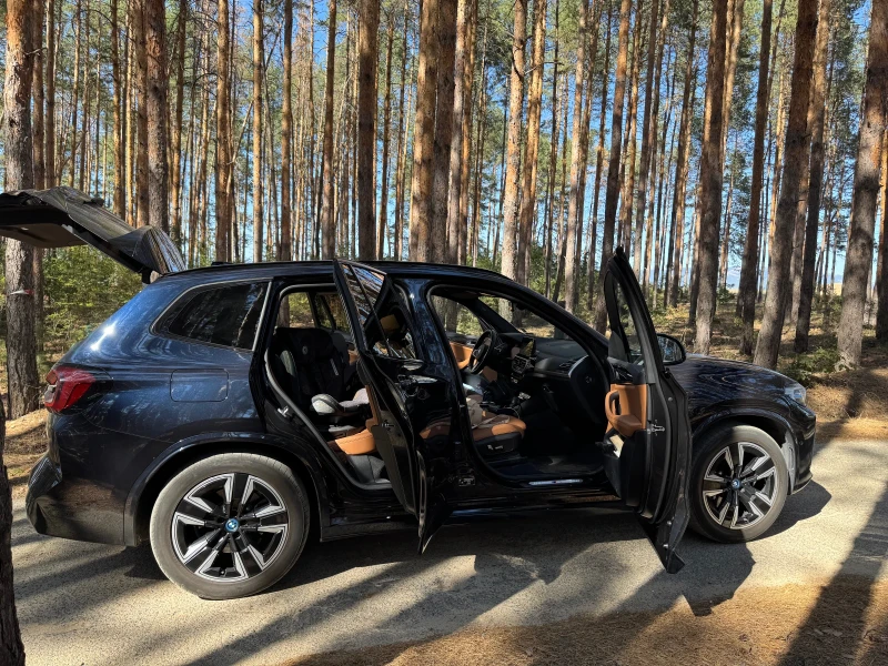 BMW iX3, снимка 14 - Автомобили и джипове - 52494067
