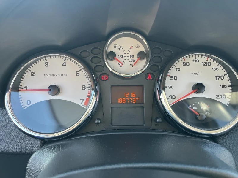 Peugeot 207 CC 1.6 i Кабриолет-Купе, снимка 10 - Автомобили и джипове - 48752621