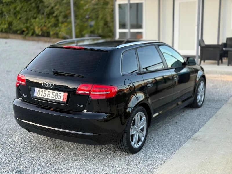 Audi A3 FACELIFT* 1.6TDI* 105кс* 17" ДЖАНТИ* КЛИМАТРОН, снимка 8 - Автомобили и джипове - 52238173