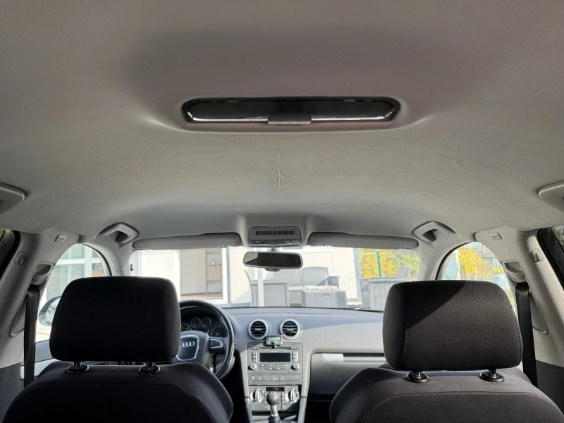 Audi A3 FACELIFT* 1.6TDI* 105кс* 17" ДЖАНТИ* КЛИМАТРОН, снимка 12 - Автомобили и джипове - 52238173