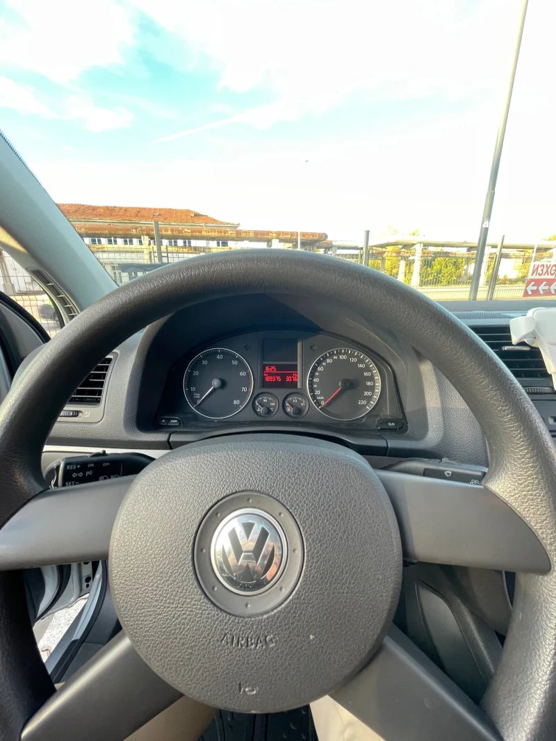 VW Golf, снимка 14 - Автомобили и джипове - 52455011