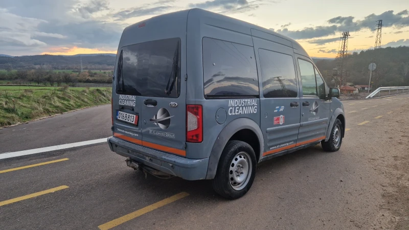 Ford Tourneo Connect 1.8TDCI, снимка 5 - Автомобили и джипове - 52515253