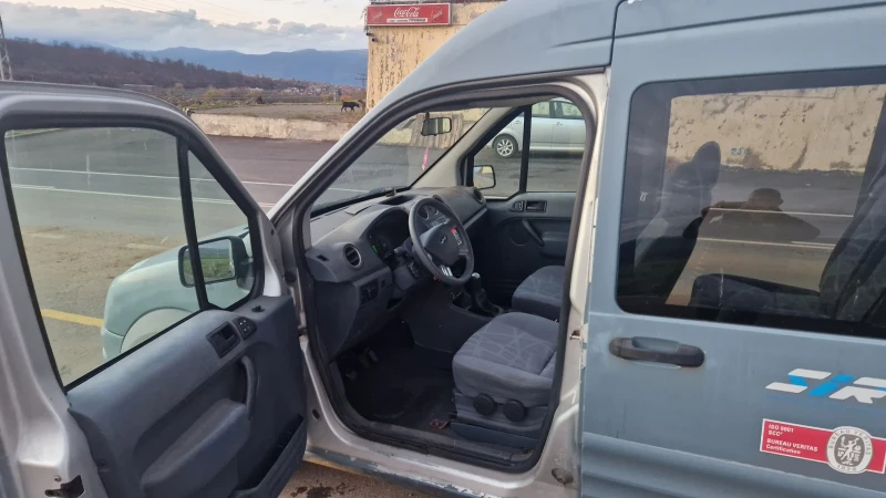 Ford Tourneo Connect 1.8TDCI, снимка 9 - Автомобили и джипове - 52515253