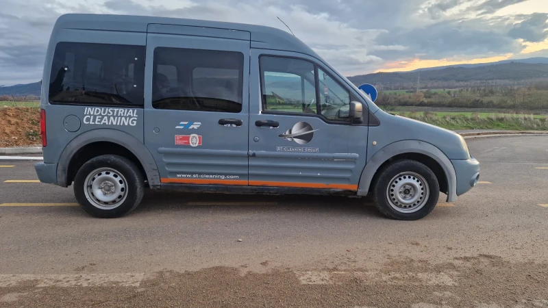 Ford Tourneo Connect 1.8TDCI, снимка 4 - Автомобили и джипове - 52515253