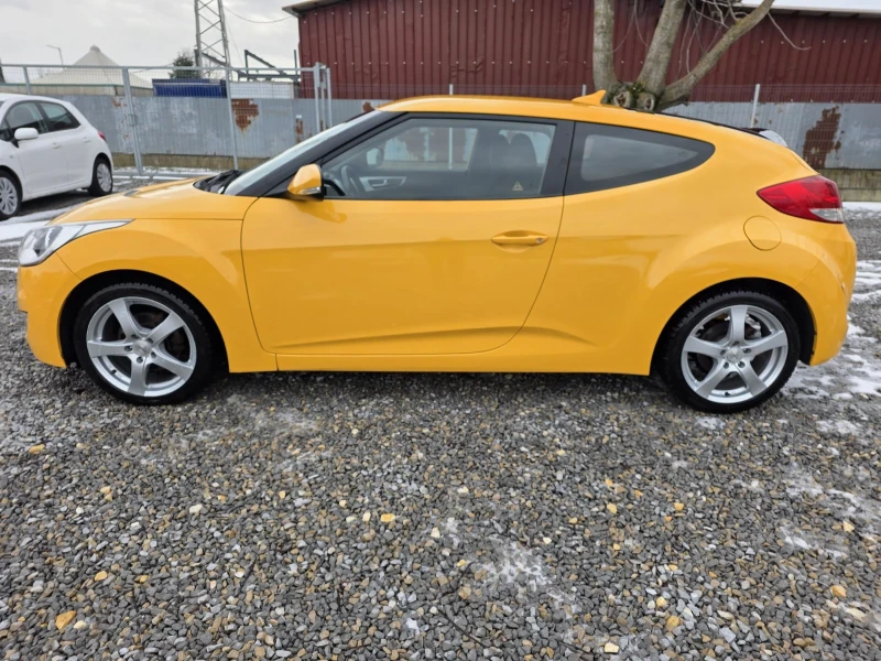Hyundai Veloster  1.6Gdi 140k.s, снимка 8 - Автомобили и джипове - 53056317