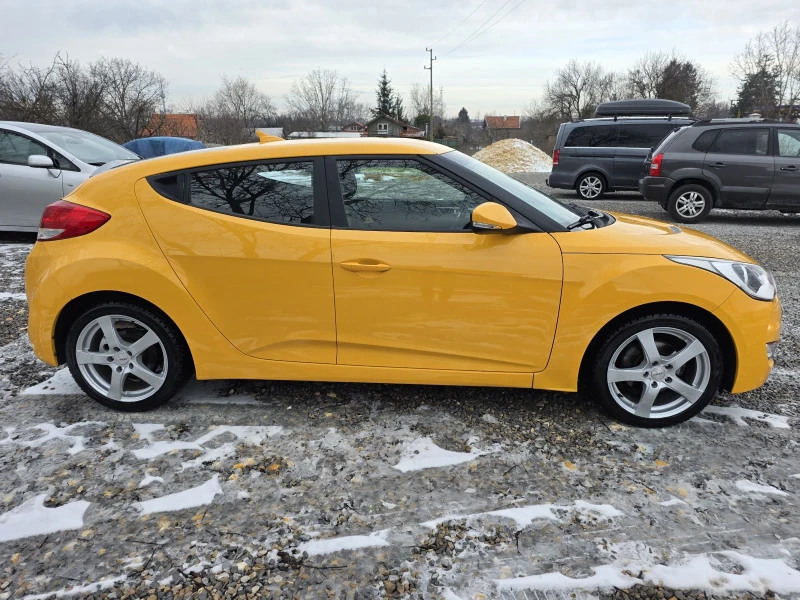 Hyundai Veloster  1.6Gdi 140k.s, снимка 4 - Автомобили и джипове - 53056317