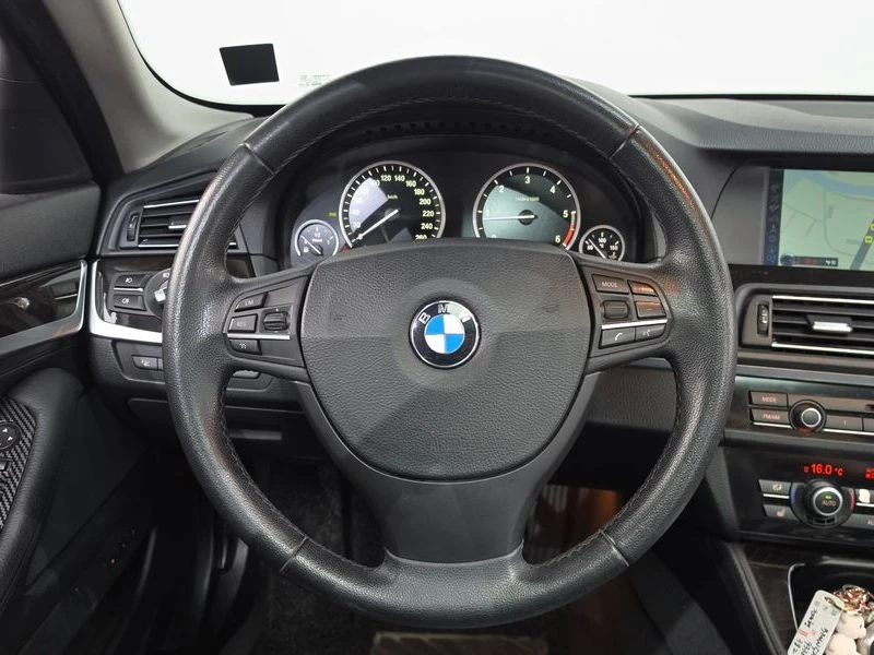 BMW 525 525d xDrive| 204к.с.| ВКЛ.ТЕХНОТЕСТ, снимка 13 - Автомобили и джипове - 55610461