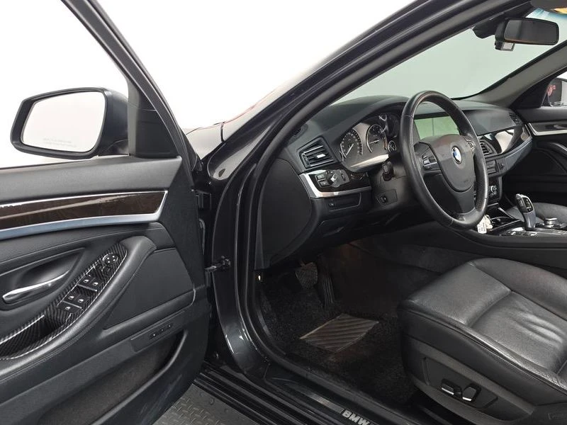 BMW 525 525d xDrive| 204к.с.| ВКЛ.ТЕХНОТЕСТ, снимка 10 - Автомобили и джипове - 55610461