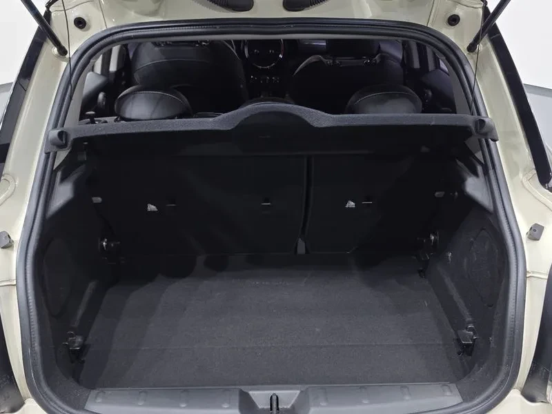Mini Cooper Basic Model 3Rd Generation, снимка 16 - Автомобили и джипове - 55901154